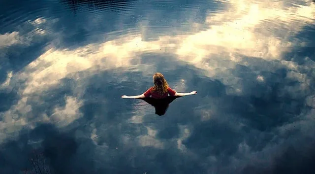 Aliza Razell photographic work 365 project printed at printing studio theprintspace girl wading into water Aliza Razell photographic work 365 project printed at printing studio theprintspace girl wading into water