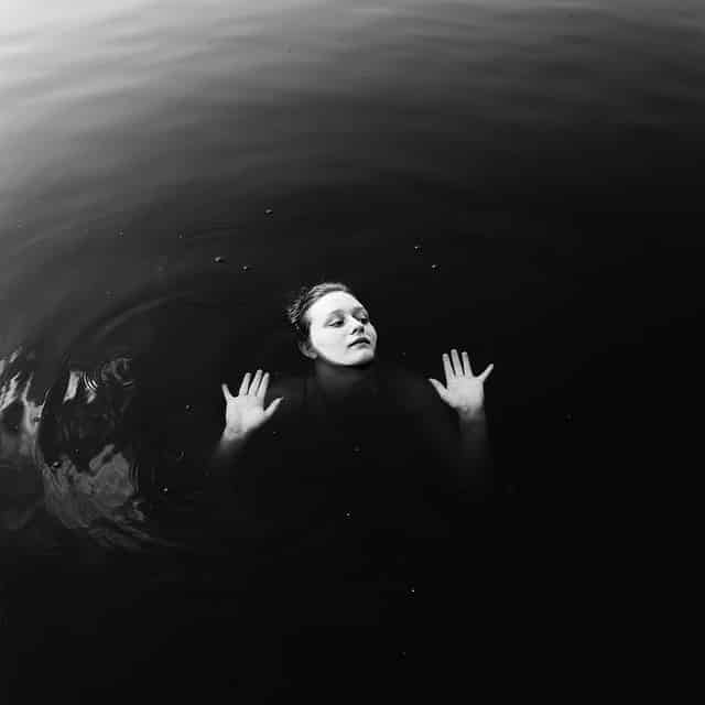 Aliza Razell photographic work 365 project printed at printing studio theprintspace girl mostly submerged in water Aliza Razell photographic work 365 project printed at printing studio theprintspace girl mostly submerged in water